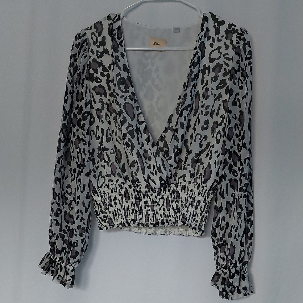 Elie Tahari Black and White Puff Sleeve Smocked Blouse Wimens Size M - Picture 3 of 13